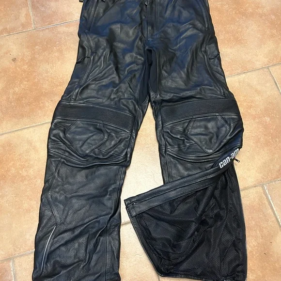 New Can-am performance Black Leather Motorcycle Pants - Picture 4 of 10